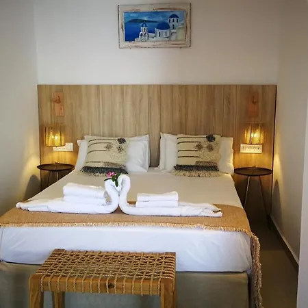 Kokkinos Akrotiri (Santorini)