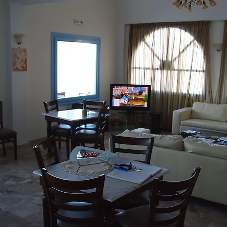 Kokkinos 3* Akrotírion