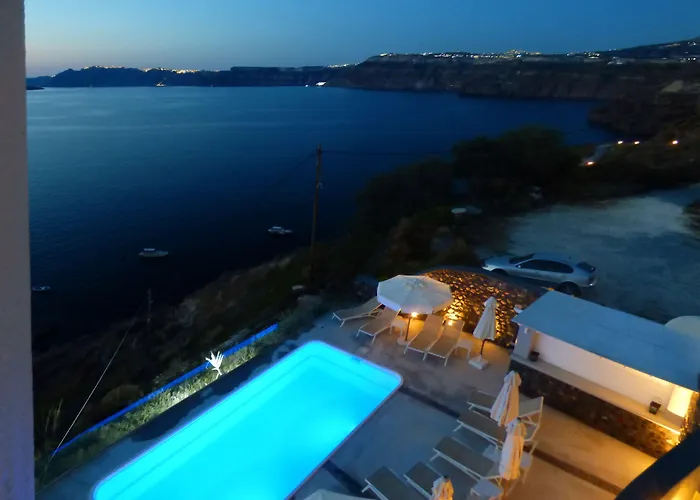 コキノス ヴィラズ Akrotírion