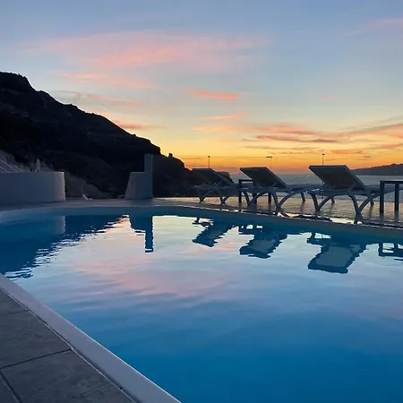 Kokkinos Hotel